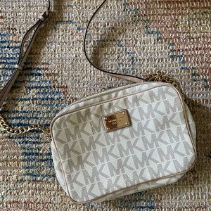 Authentic Michael Kors Jet Set Logo Crossbody